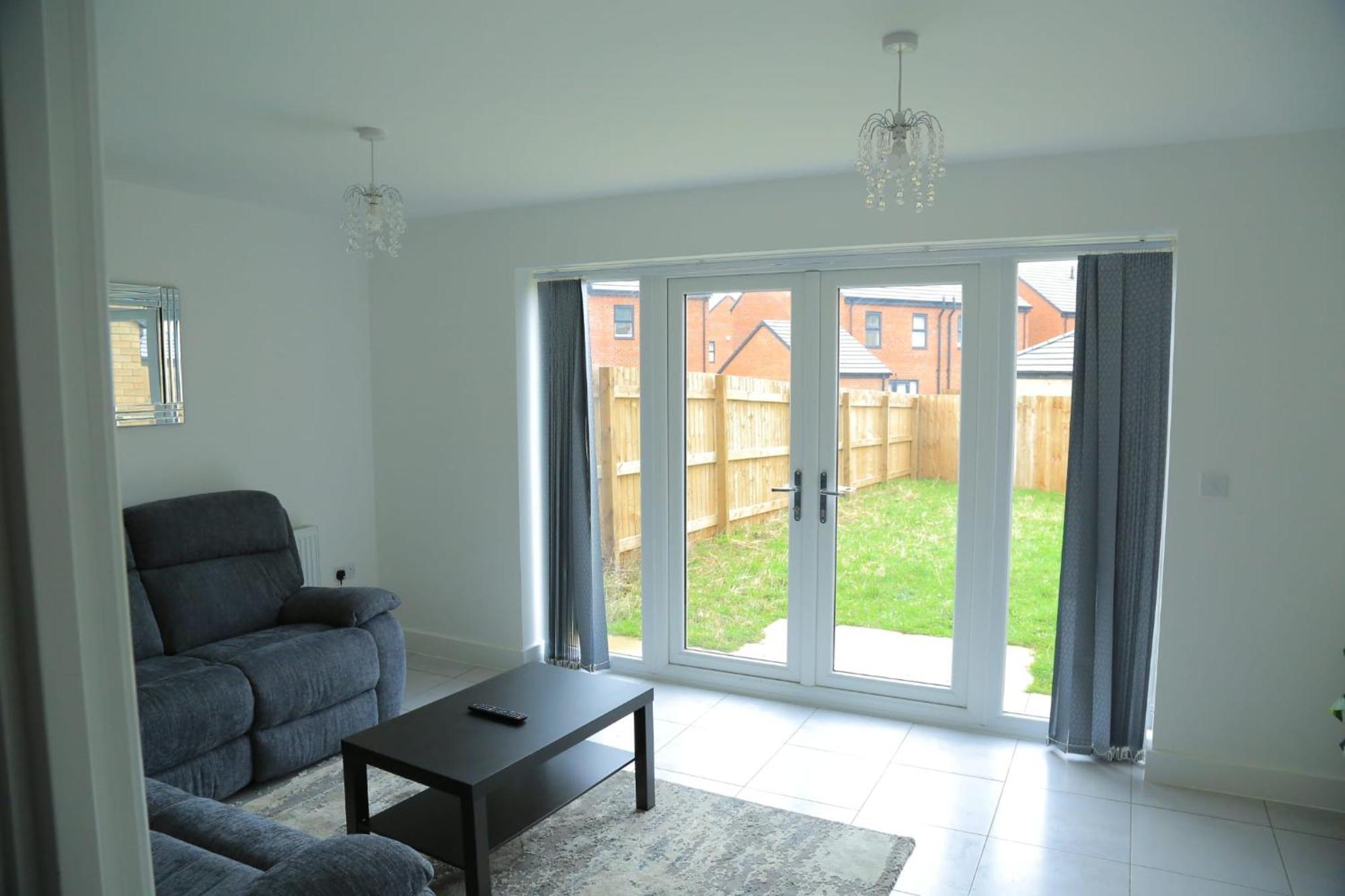 Beautiful New Family Home Leeds  Buitenkant foto