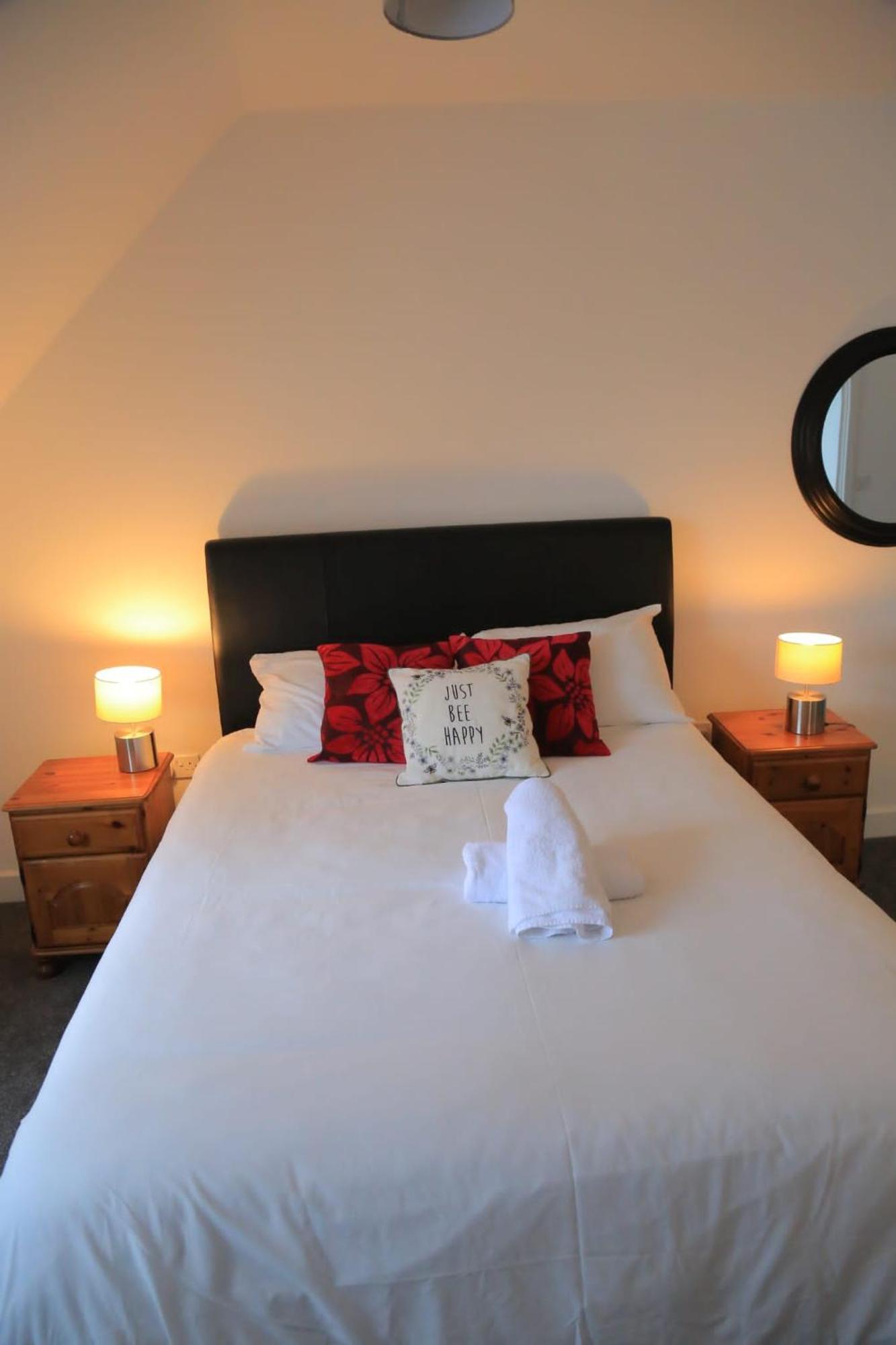 Beautiful New Family Home Leeds  Buitenkant foto